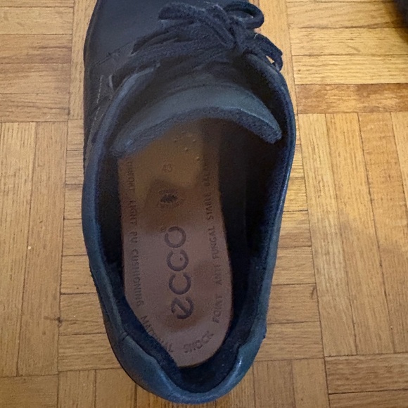 Men’s Ecco Track Shoes - Picture 5 of 5